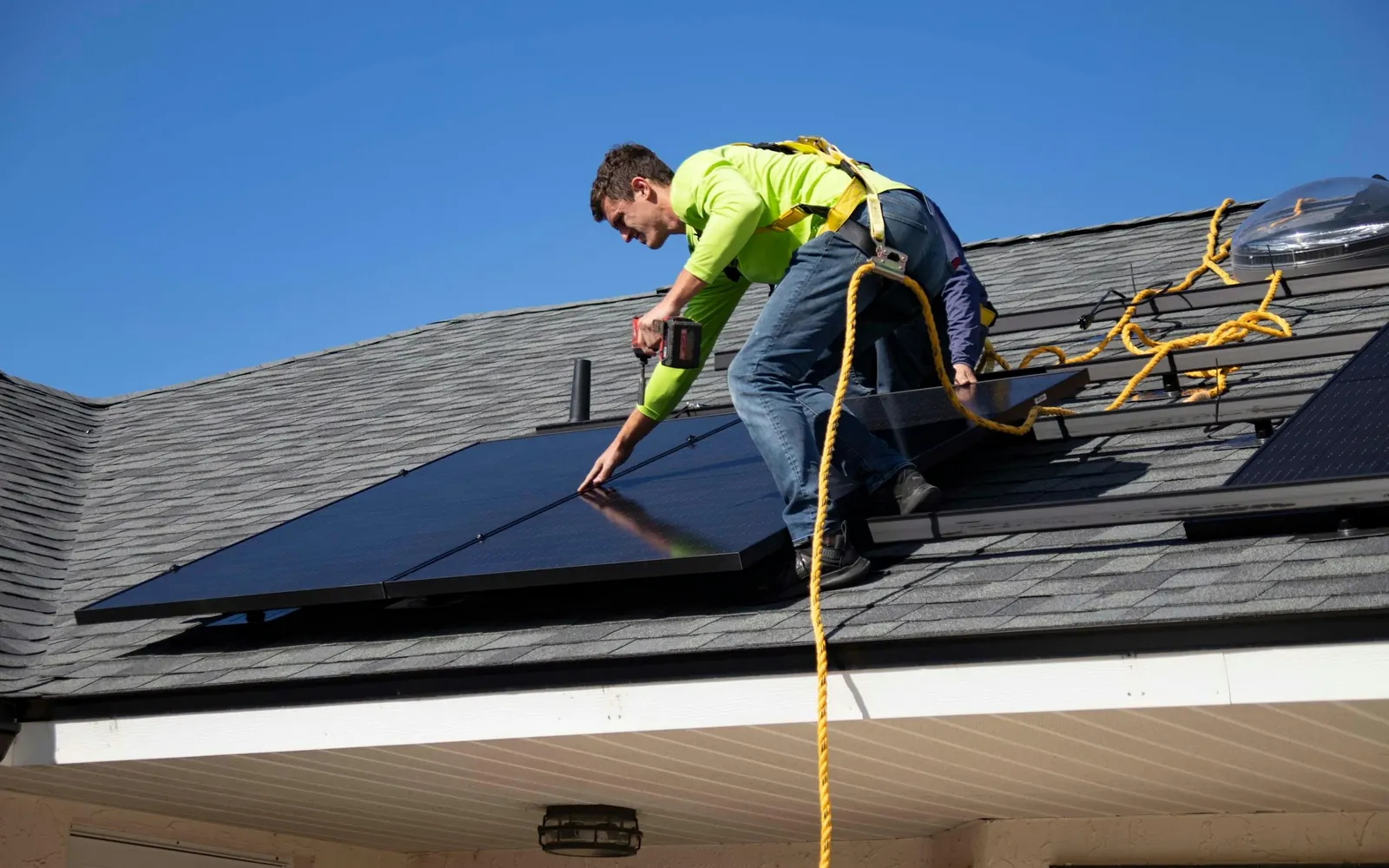 Paneles solares en cubierta