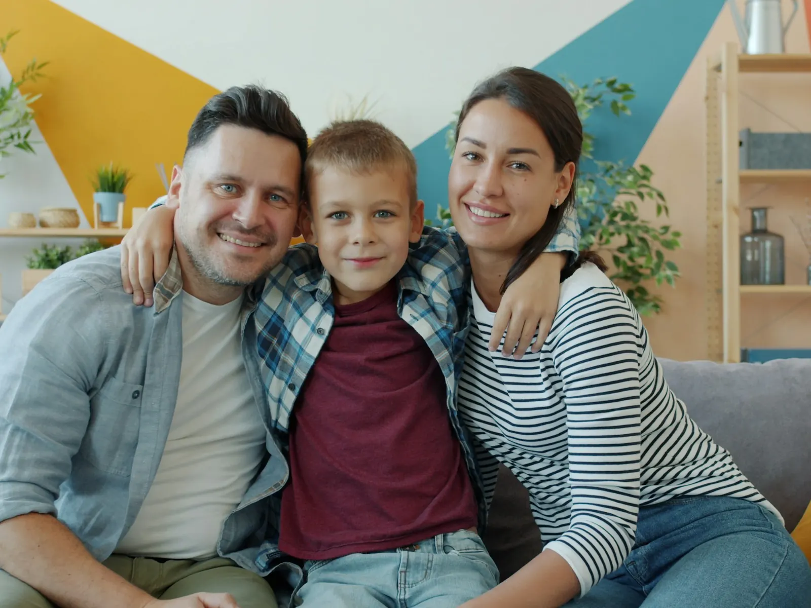 Padres e hijos en casa
