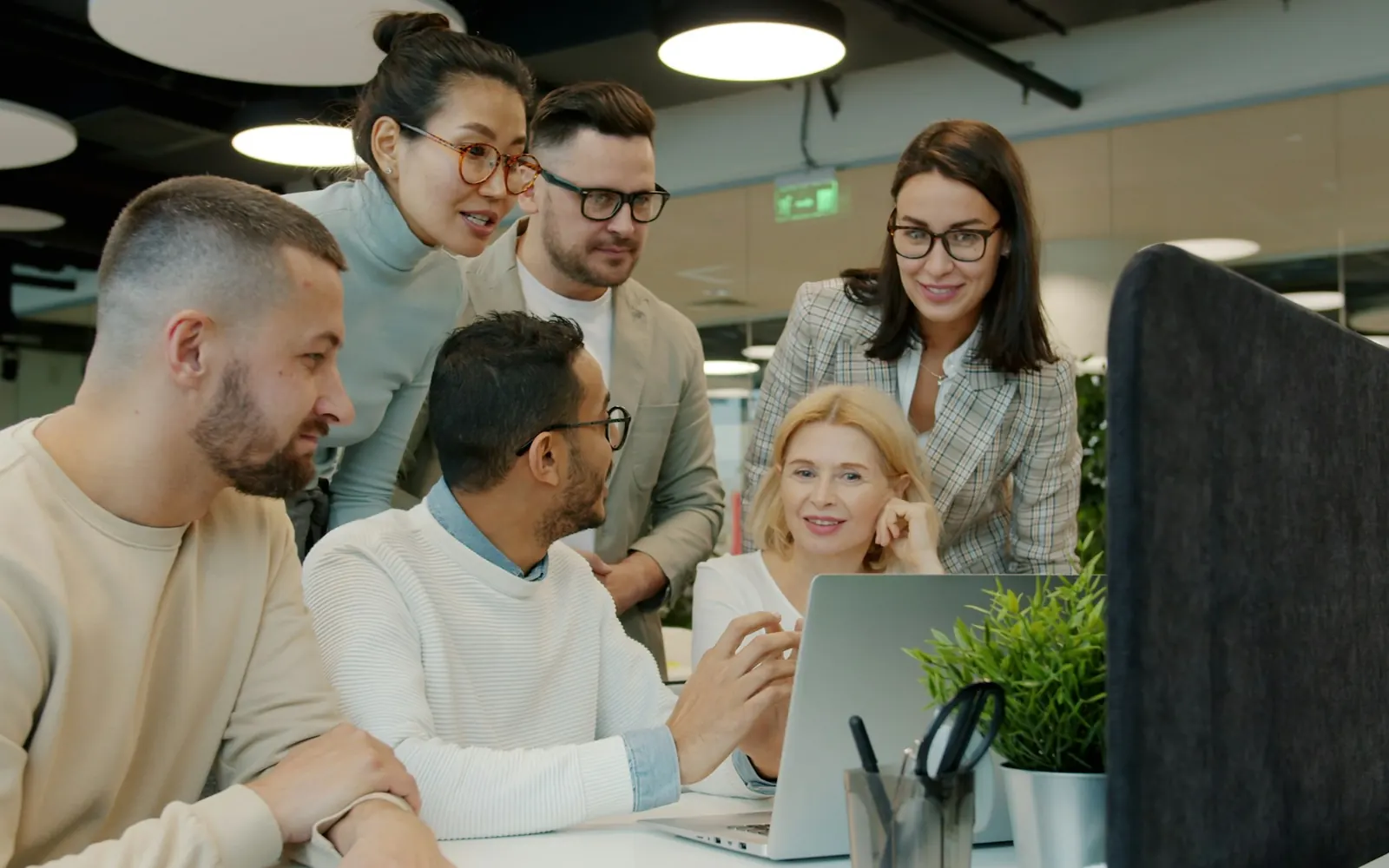 Equipo de trabajo reunido